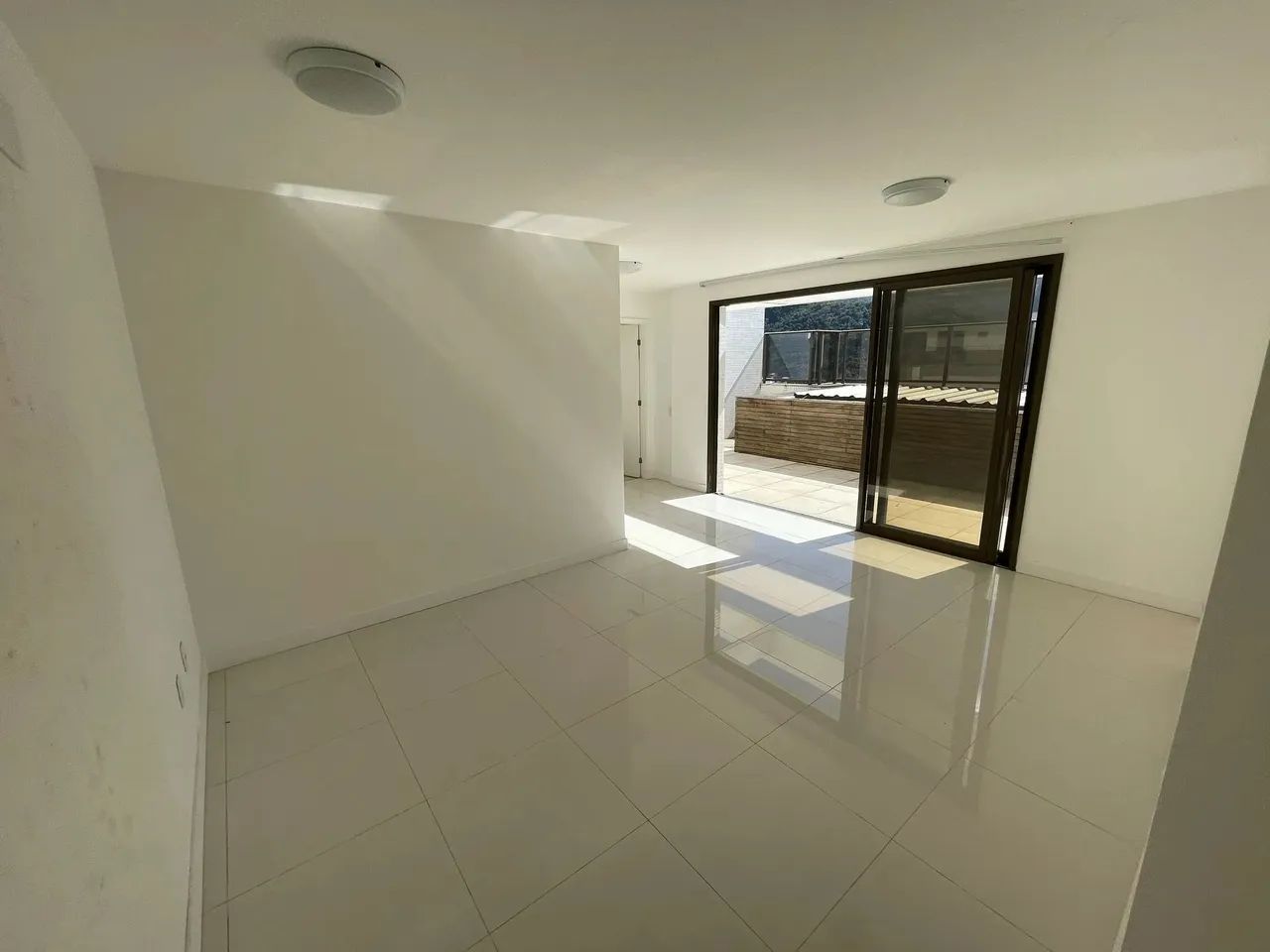 Duplex para venda possui 283 metros quadrados com 4 quartos em Barra Olímpica - Ilha Pura  - Foto 5