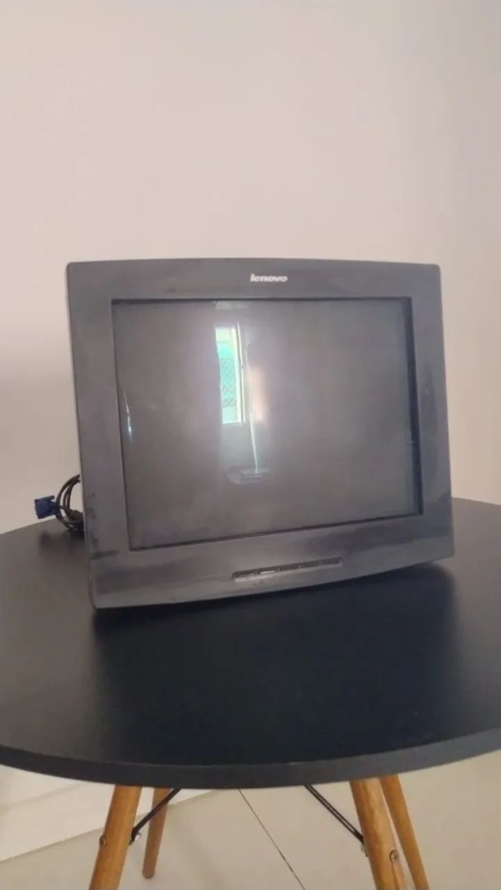 Monitor CRT Lenovo 17"/ Modelo 6307