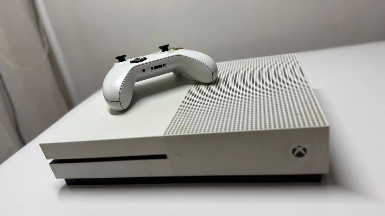 Xbox One S