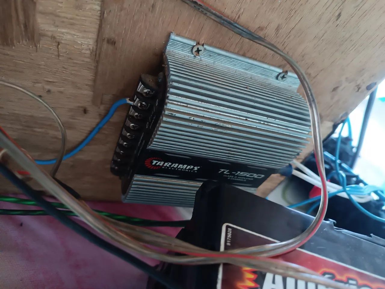 Som automotivo JBL  - Foto 5