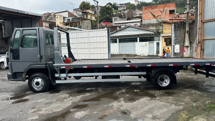 Caminhão Ford Cargo 815 - Foto 5