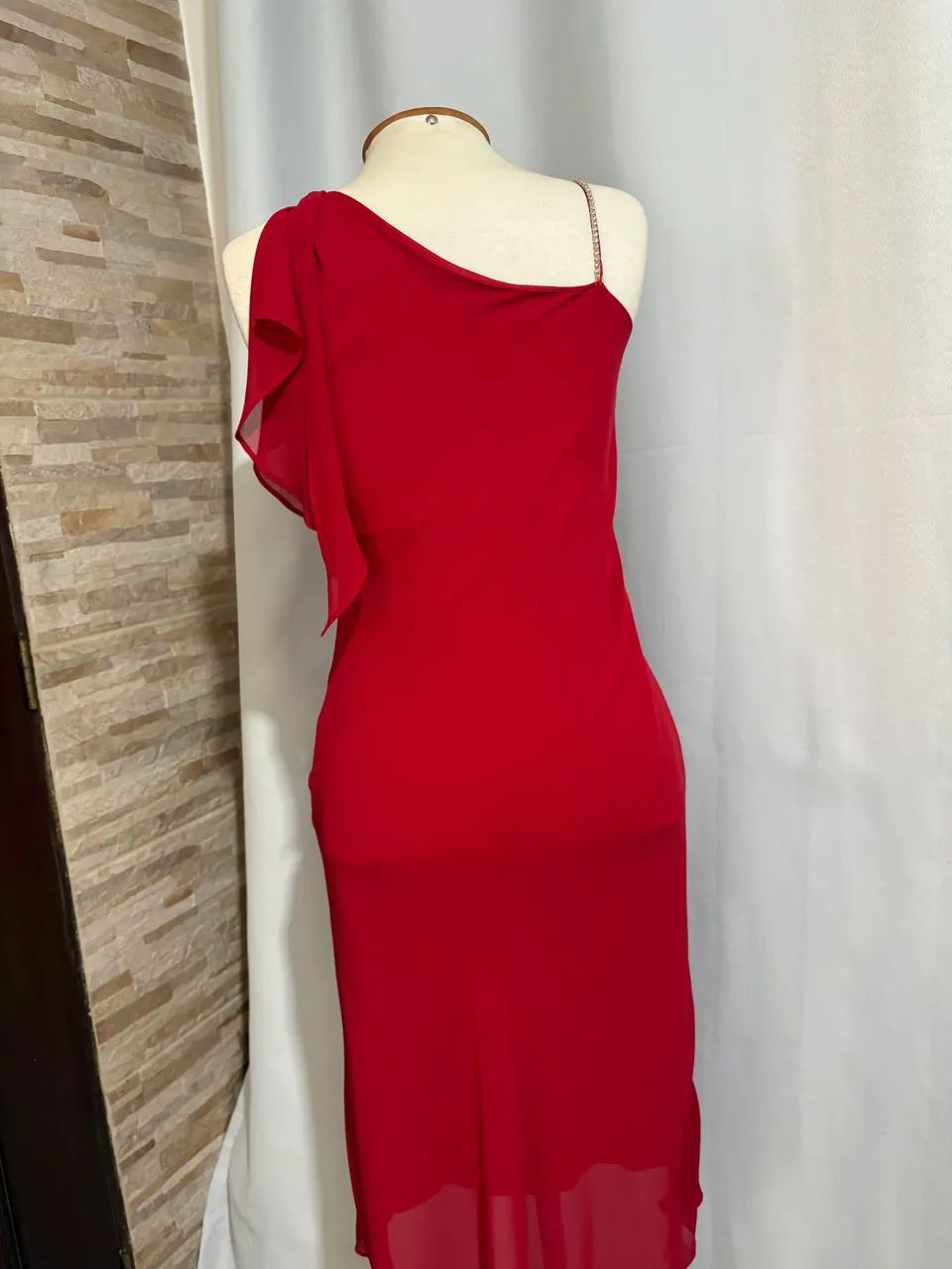 Vestido Midi Vermelho - Tamanho P  - Foto 4