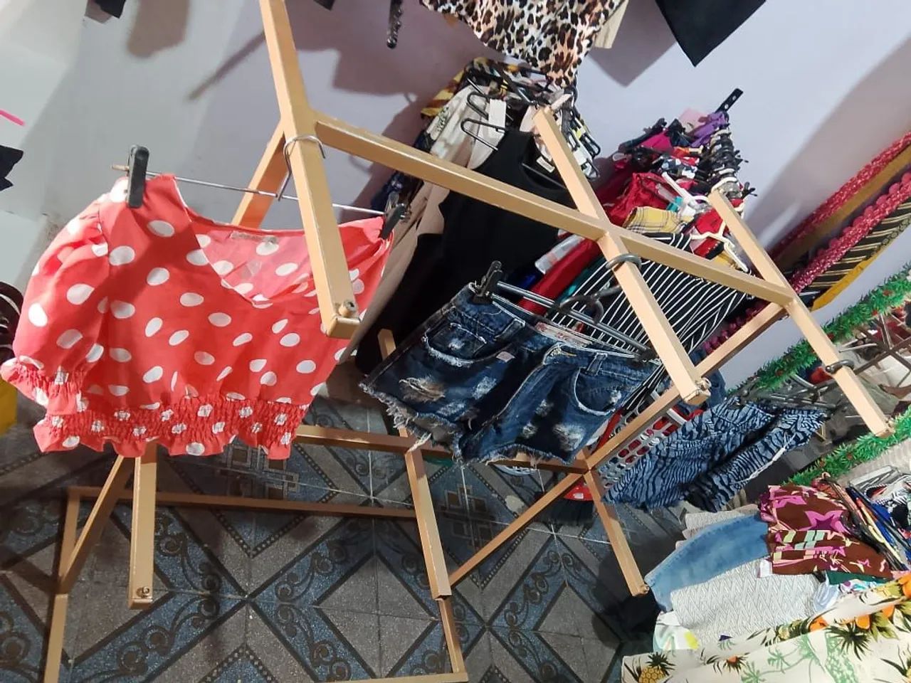 Arara para roupas  - Foto 3