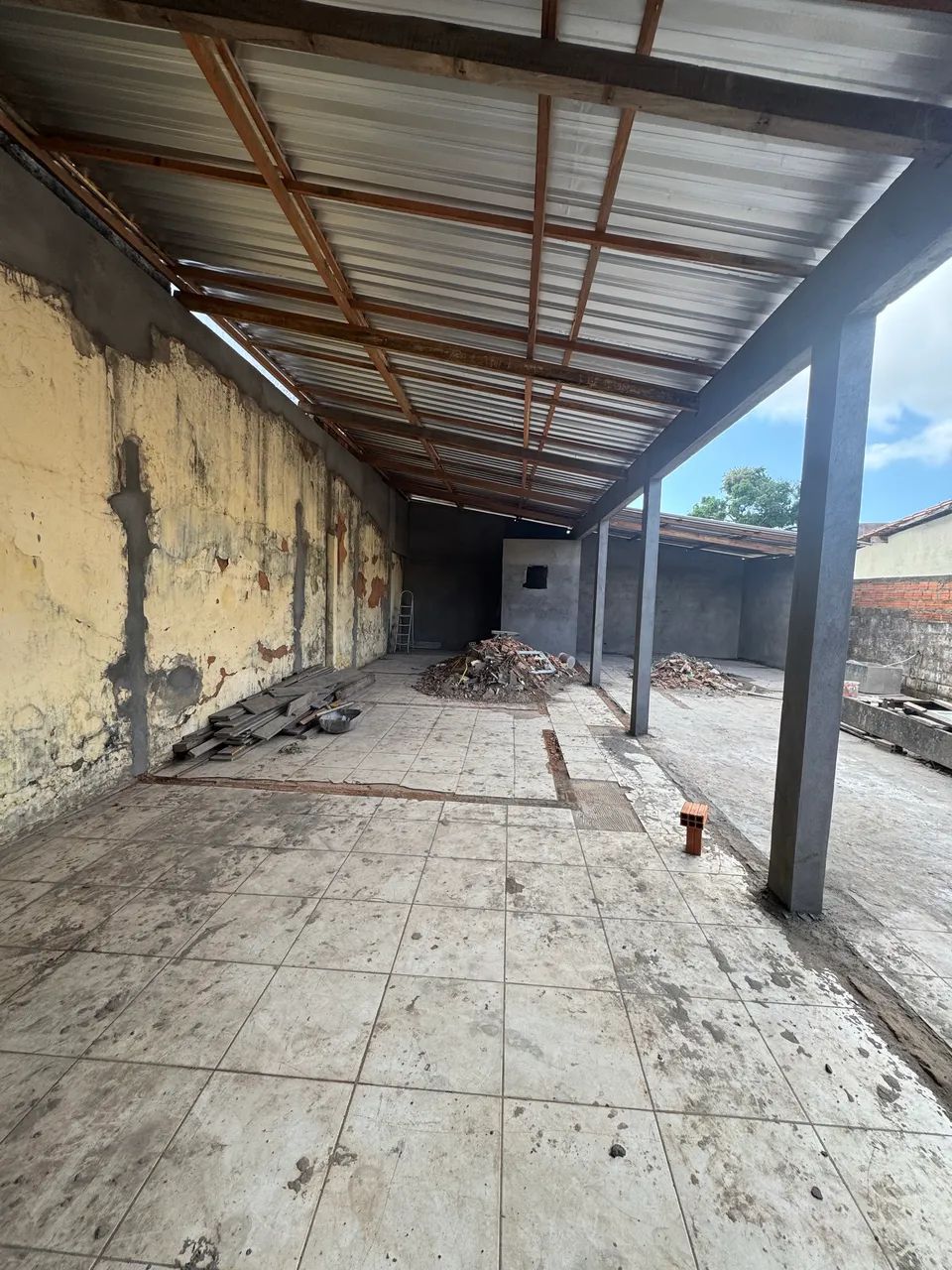Alugo Terreno com cobertura  na Fialho - Foto 2