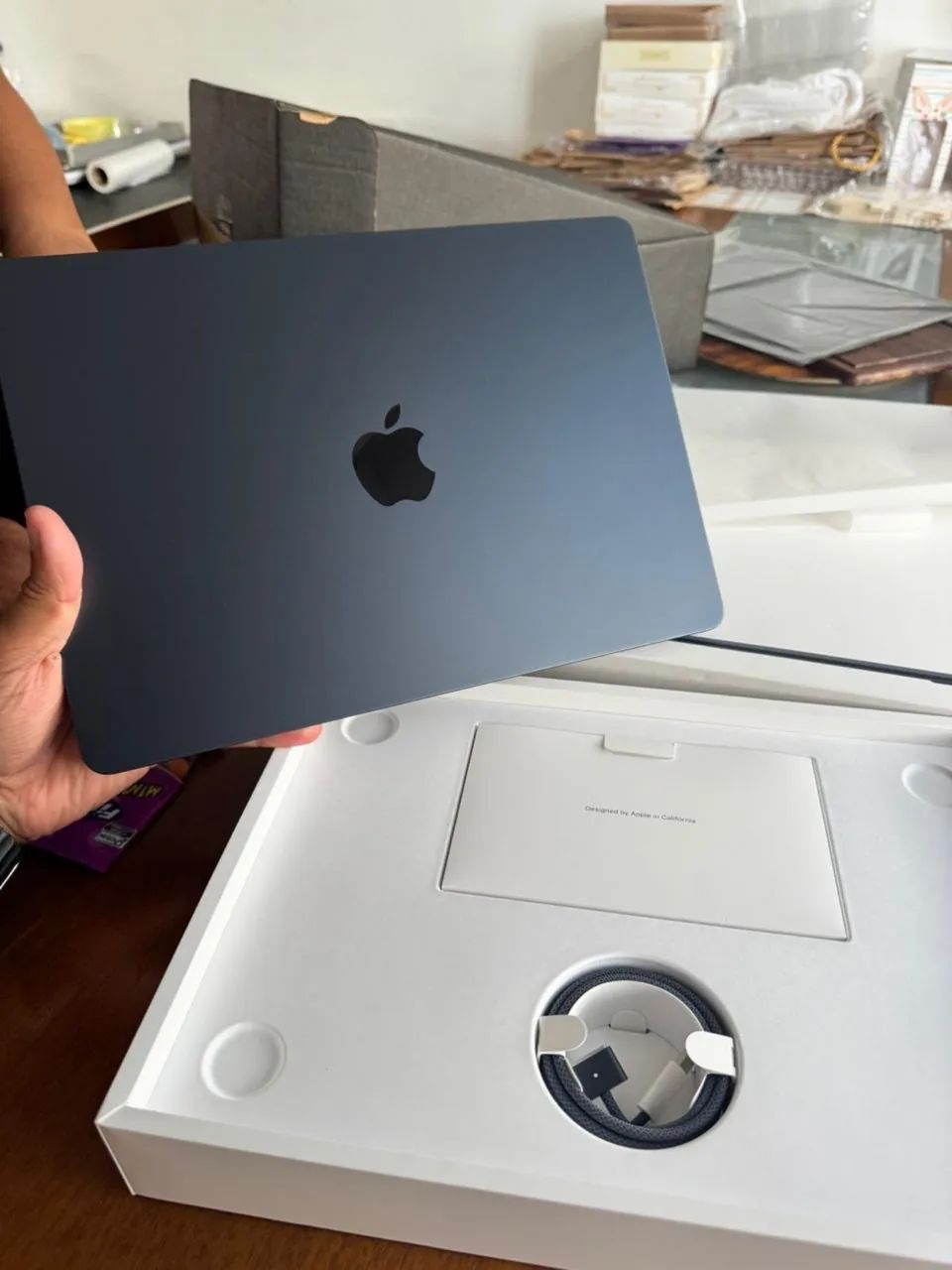 MACBOOK AIR M2 16 RAM 256 GB - Foto 2