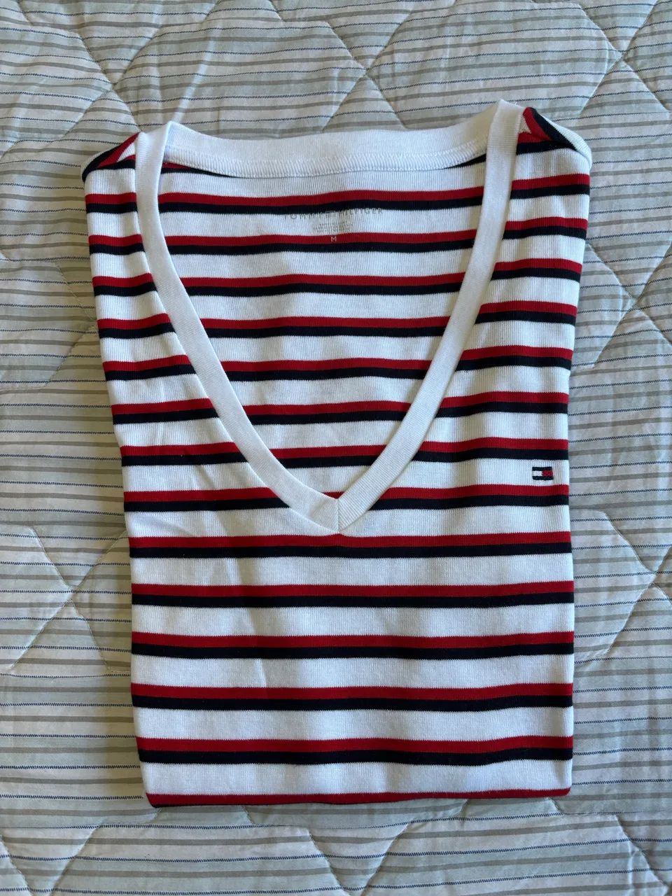 Camisetas Baby Look Tommy Hilfiger - Foto 2