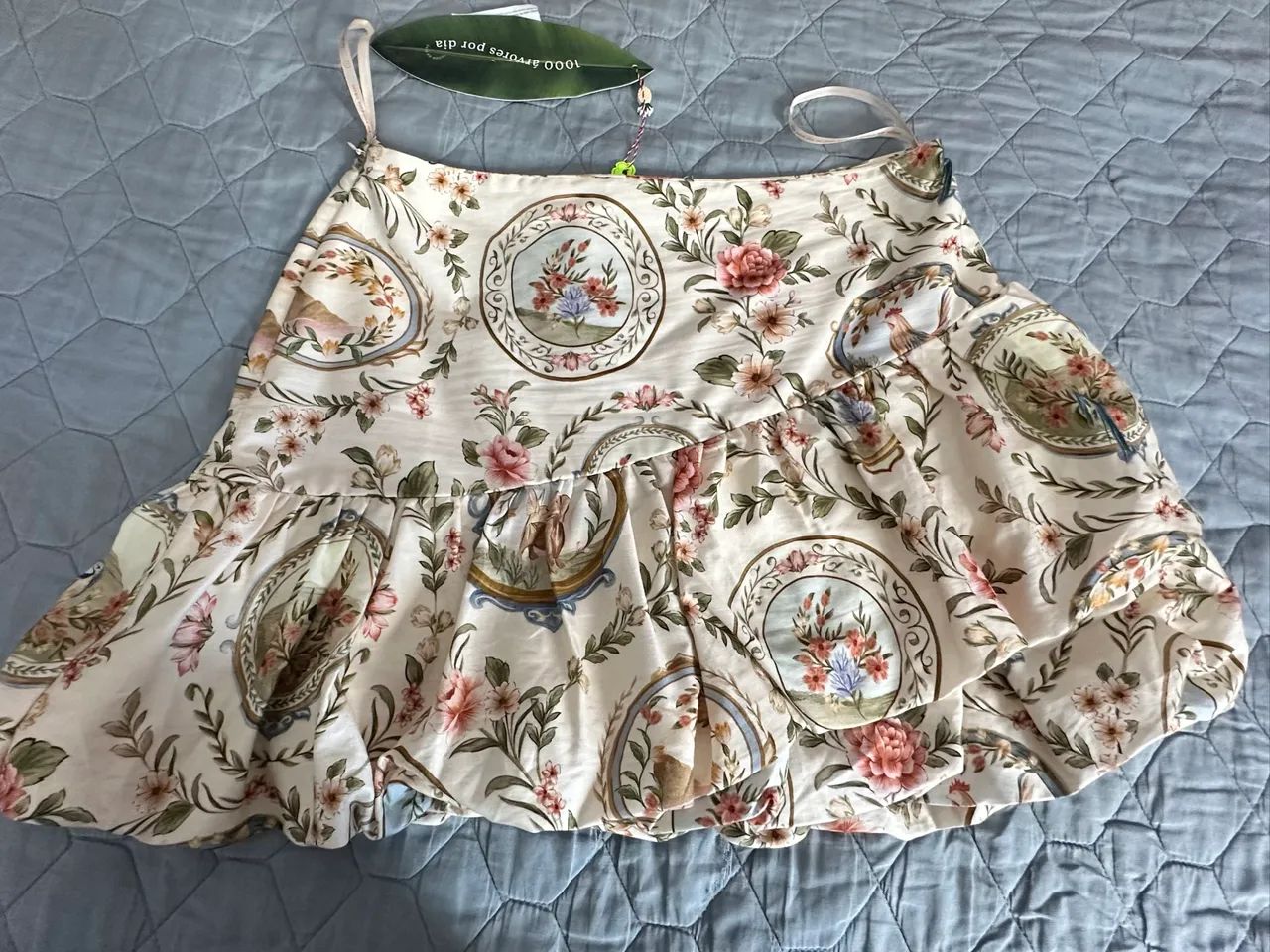 Saia estampada Relicário Floral(nunca usada) - Foto 2