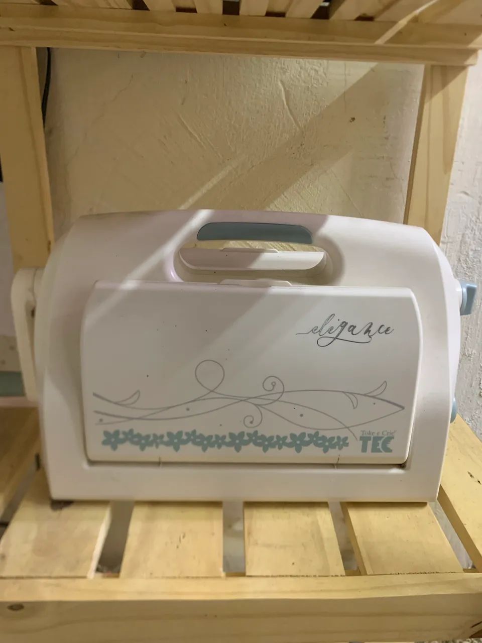 Máquina de corte e Relevo