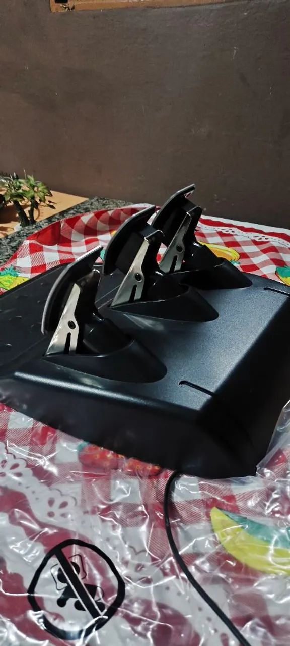 Volante e pedais Logitech xbox - Foto 4