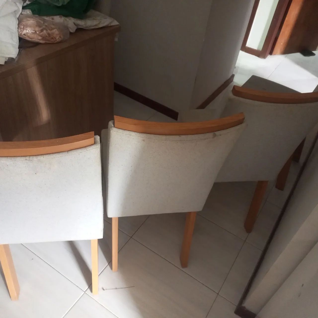 Cadeiras de linho e madeira - Foto 4