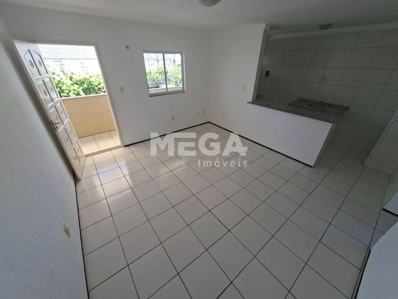 Apartamento com 2 quartos no bairro Benfica em Fortaleza, CE - Foto 3