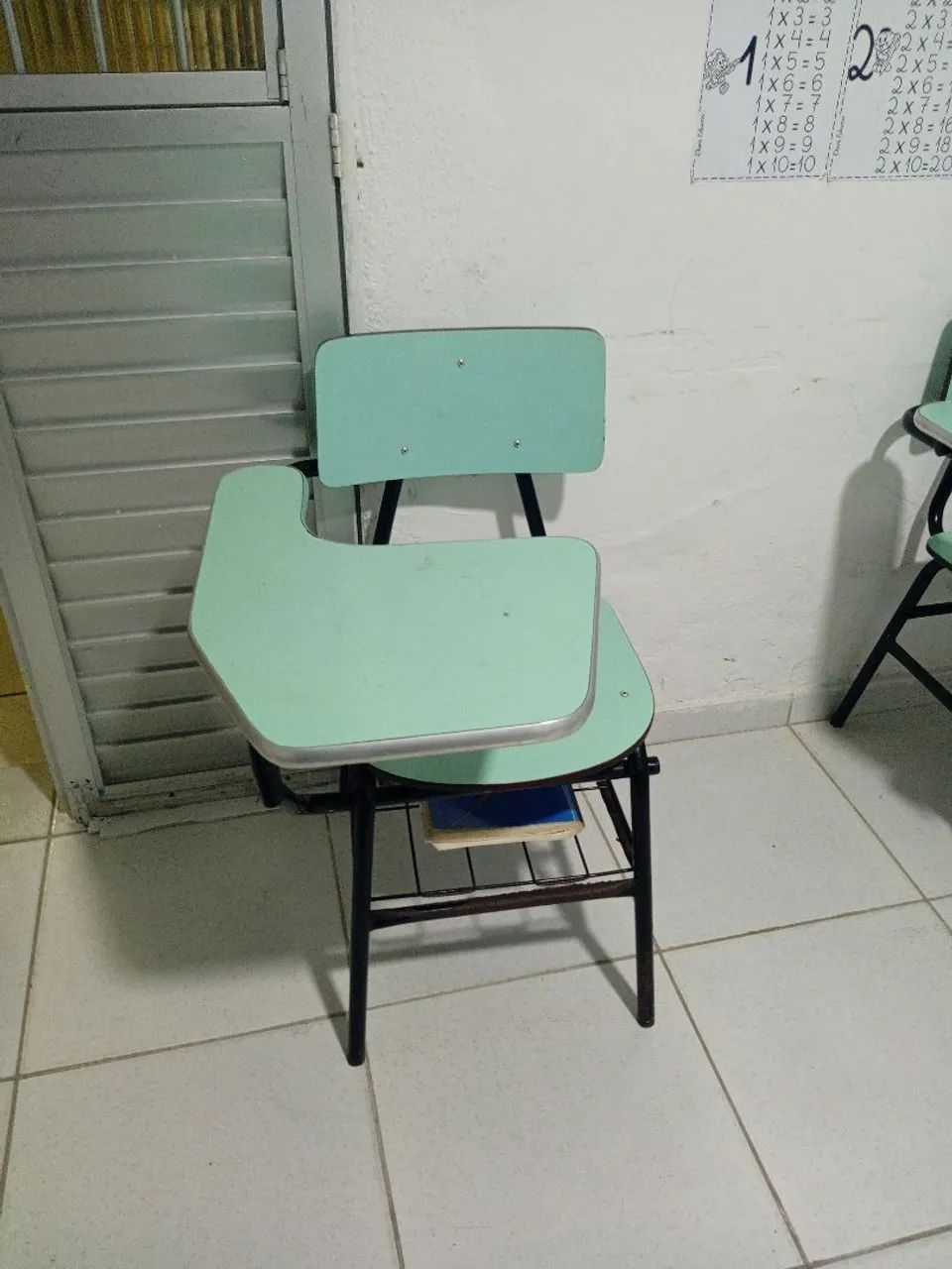 Cadeira e mesa escolar  - Foto 4