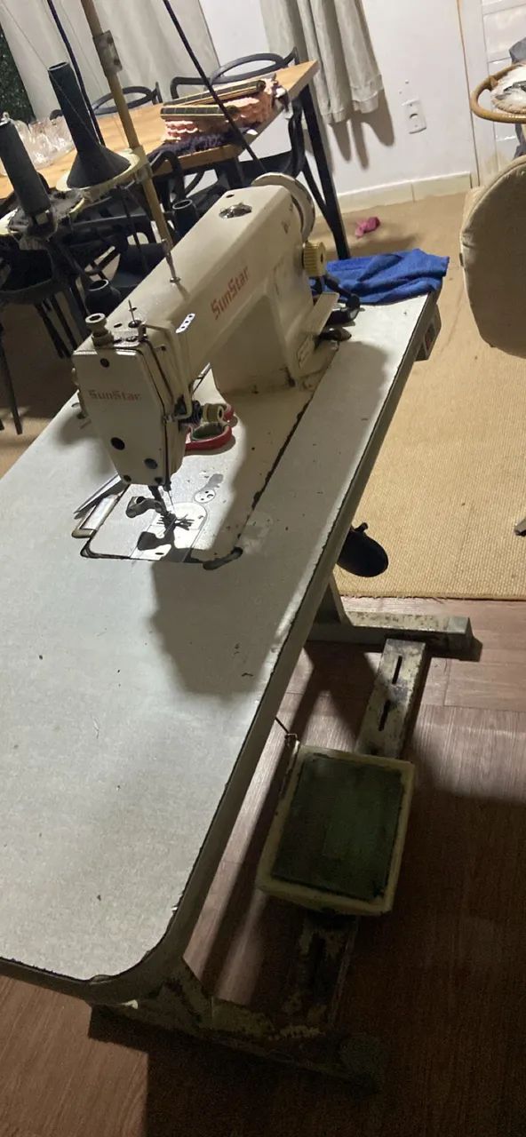 Máquina reta sunstar