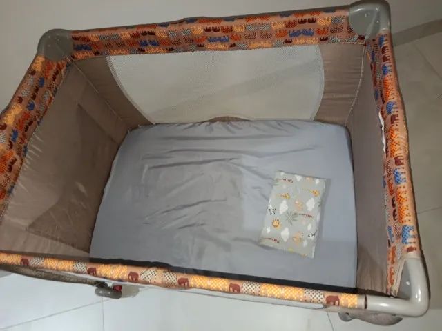 Berço dobrável com colchão 467358947959132163