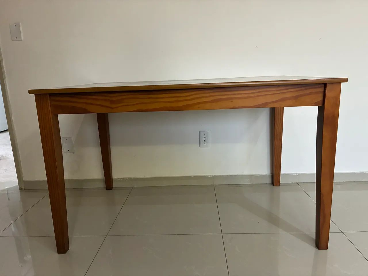 Mesa Tok Stok usada - Foto 2