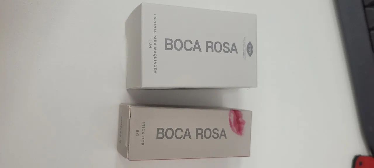 Estick + esponja BOCA ROSA (maquiagem)