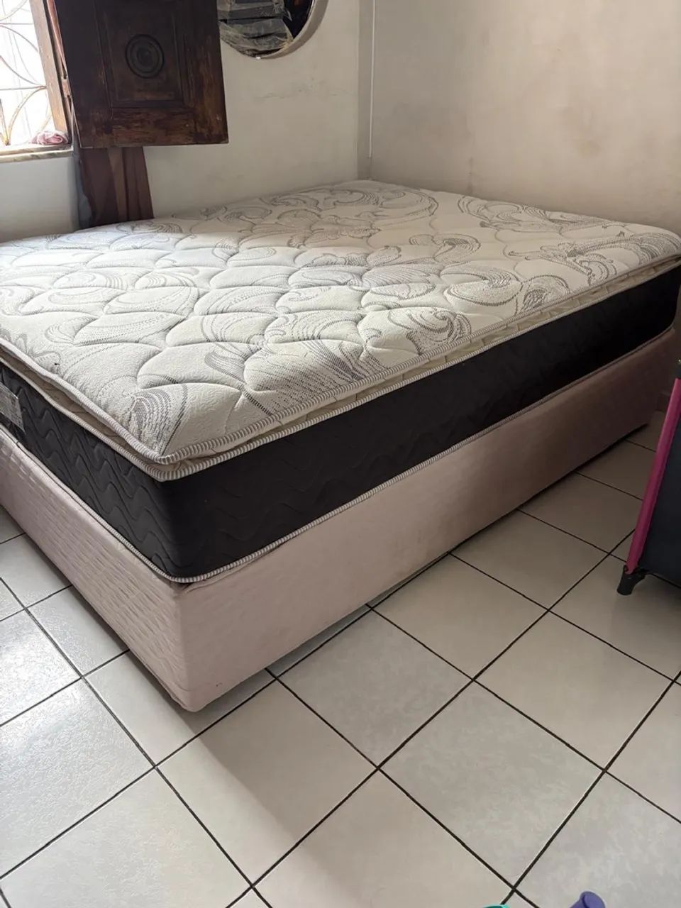 Cama de casal queen
