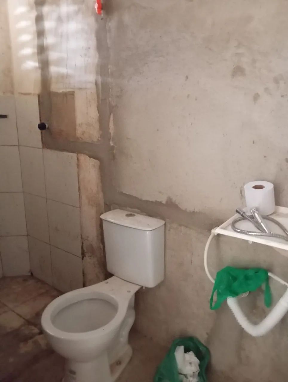 Vende-se uma casa com ponto comercial  - Foto 4