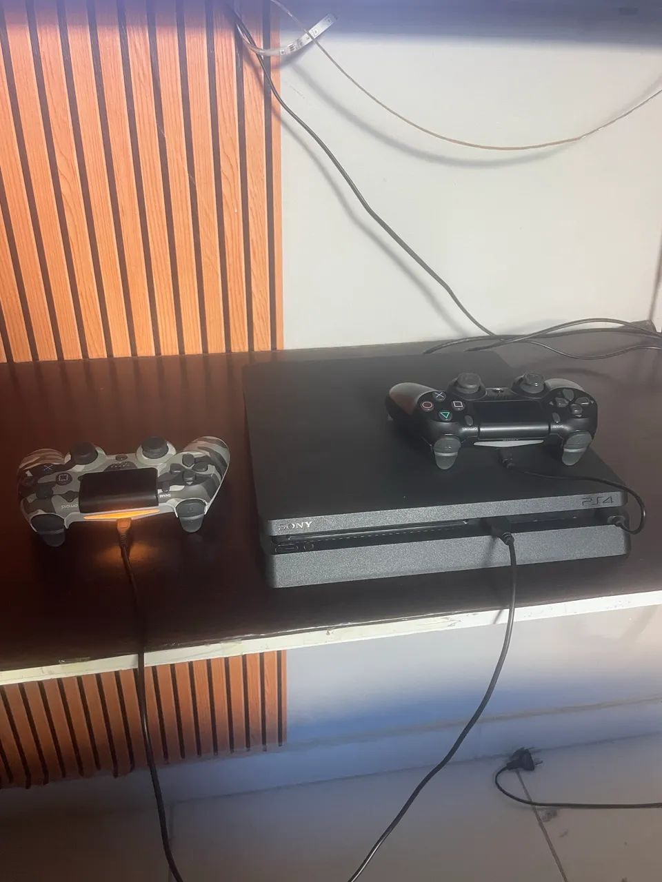 Ps 4 slim