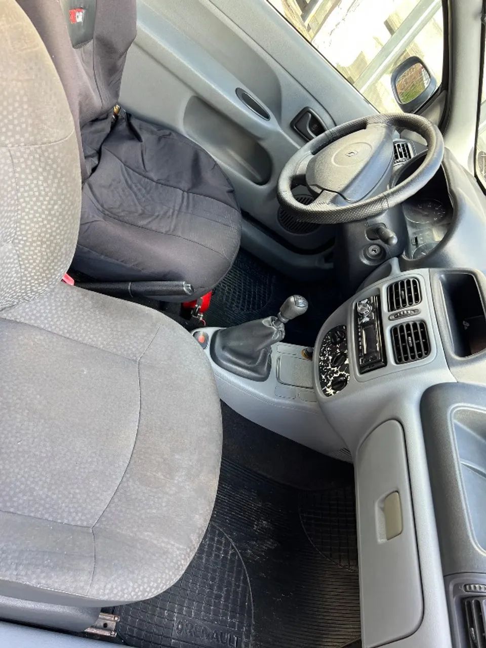 Renault Clio Hi-flex 1.0 16V 3P 2011 - Foto 4
