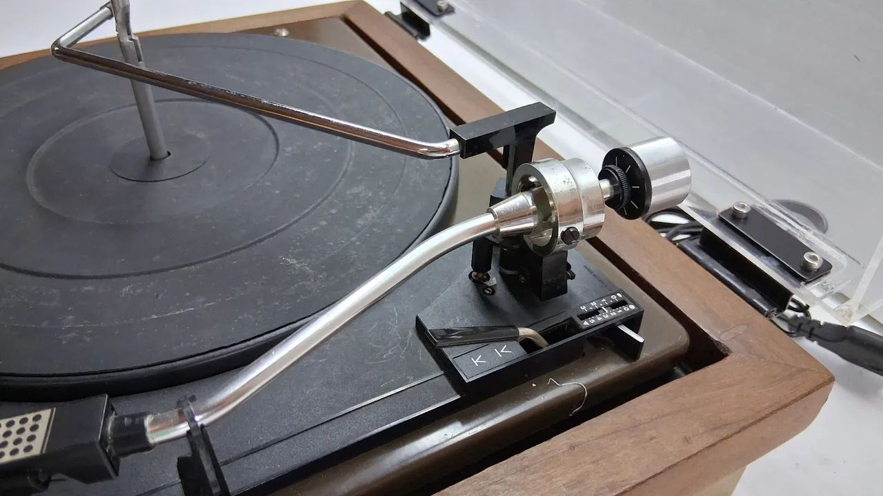 Toca disco gradiente garrard 730 S marrom  - Foto 5
