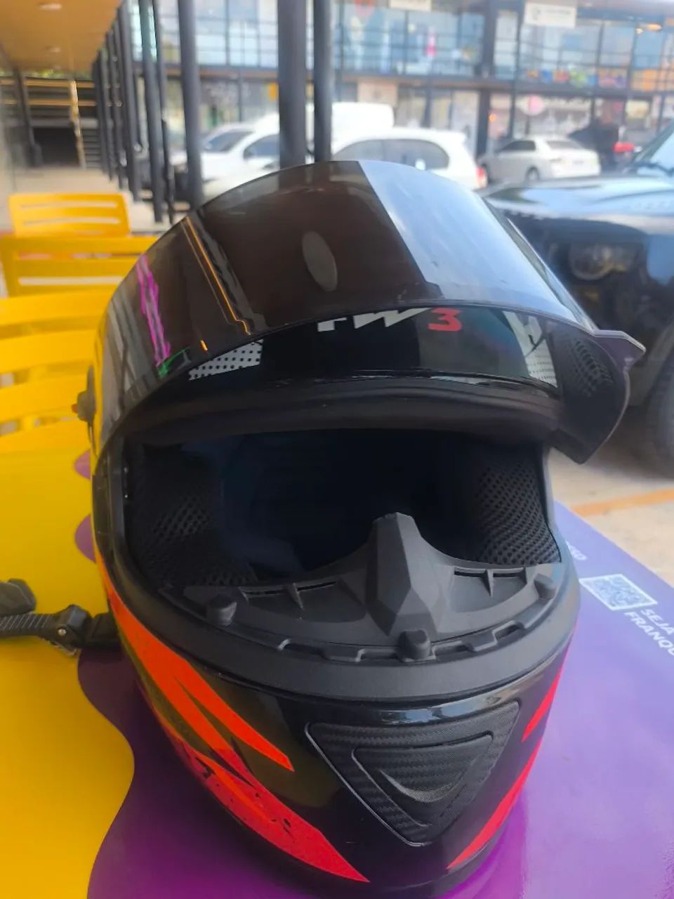 Vendo capacete fw3 com intercomunicador  - Foto 2