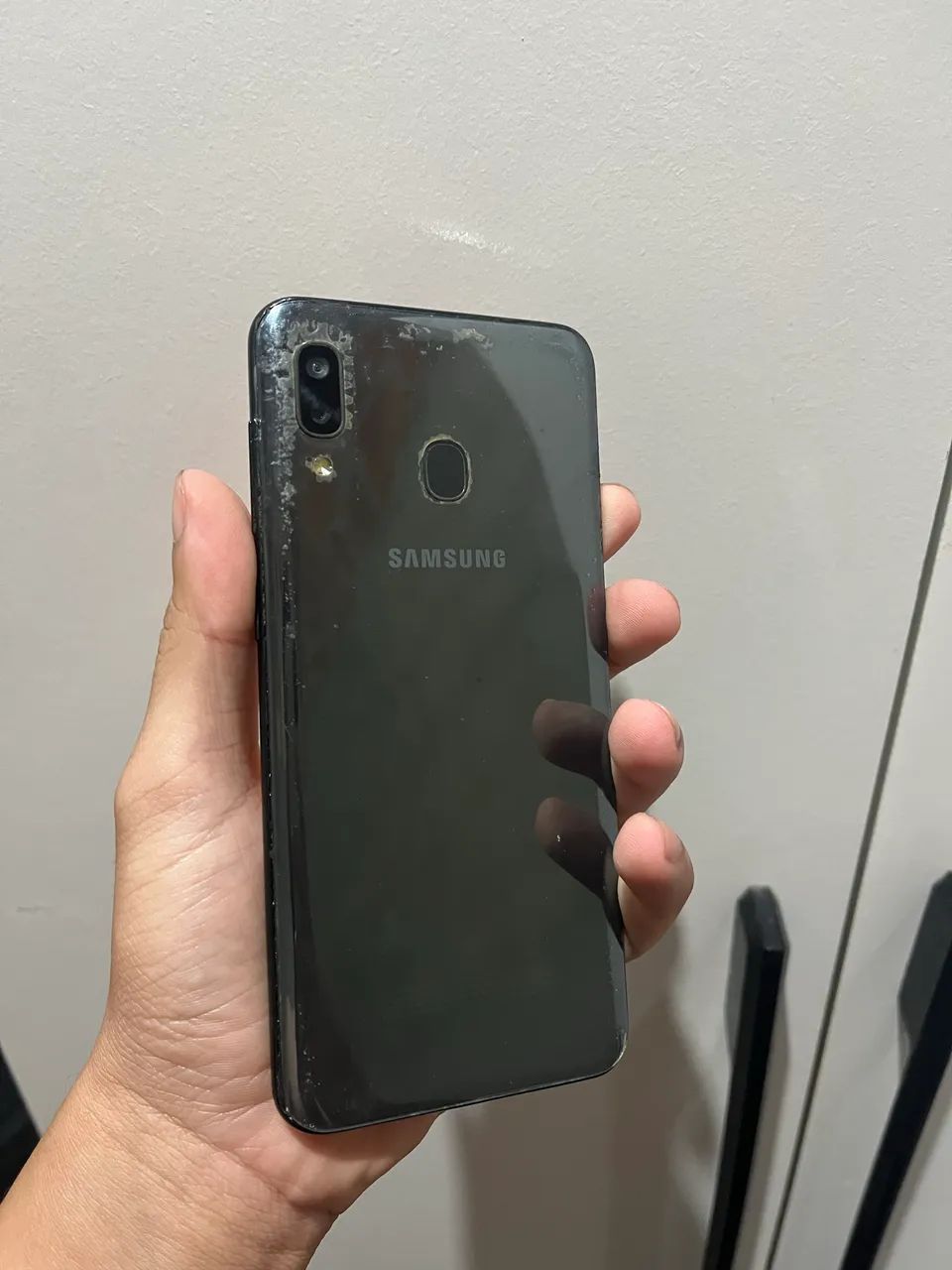 Samsung A20 - Foto 2