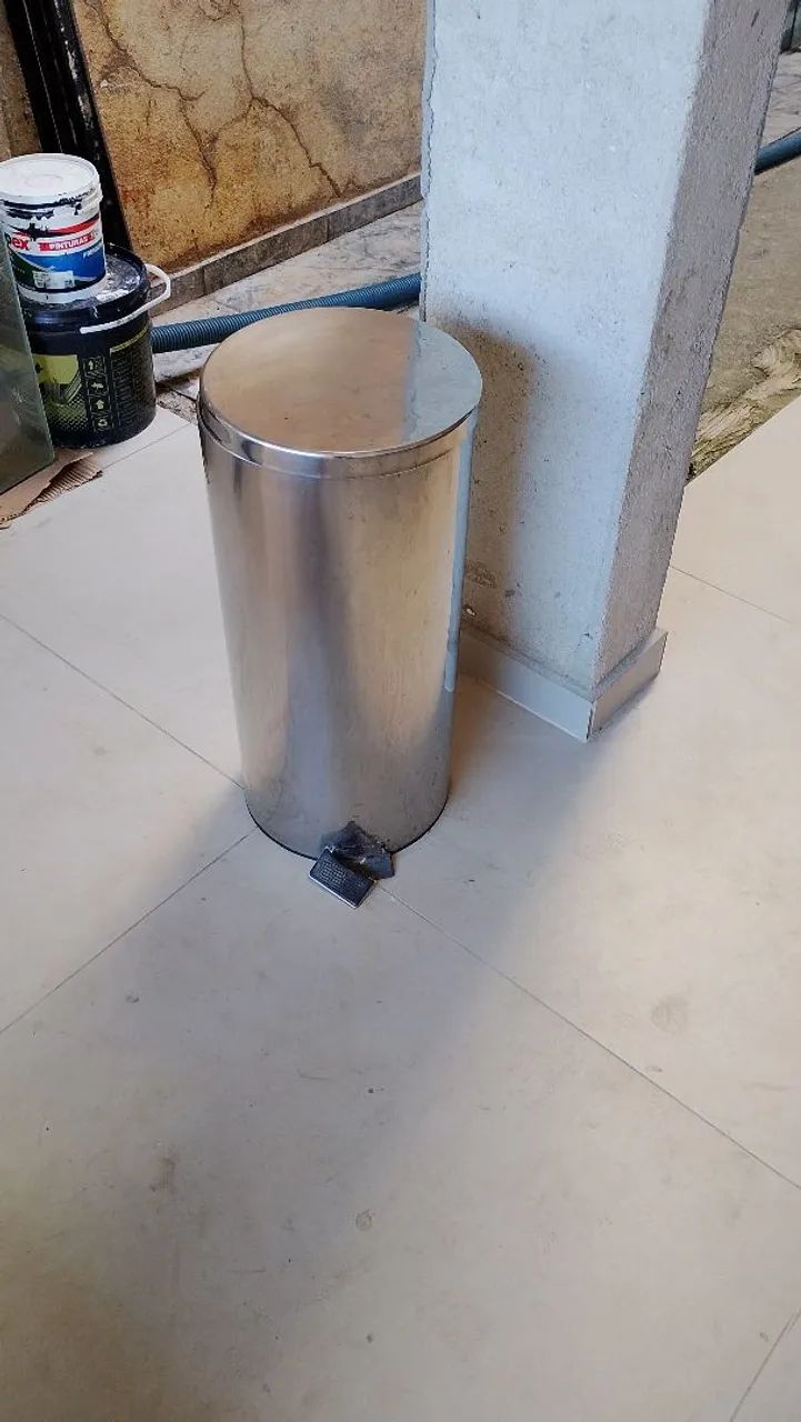 Lixeira inox 