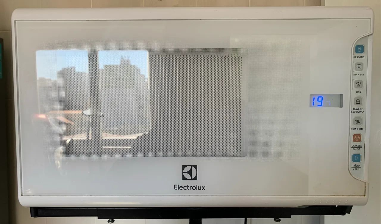 Microondas Eletrolux 31L 