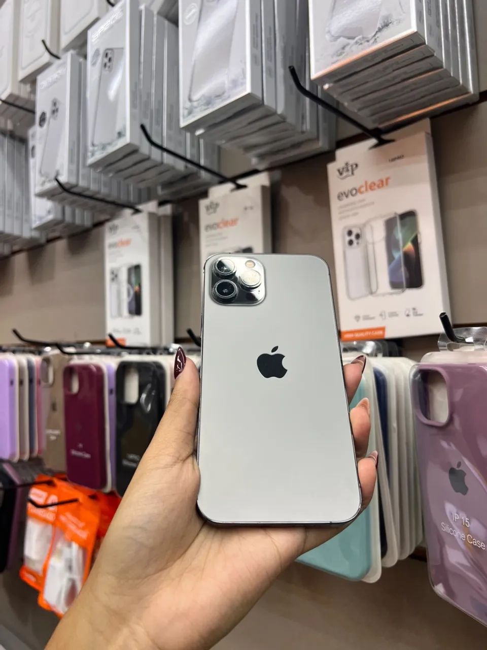 IPHONE 12 PRO MAX 256GB SEMI NOVO - Celulares e Smartphones - Zona