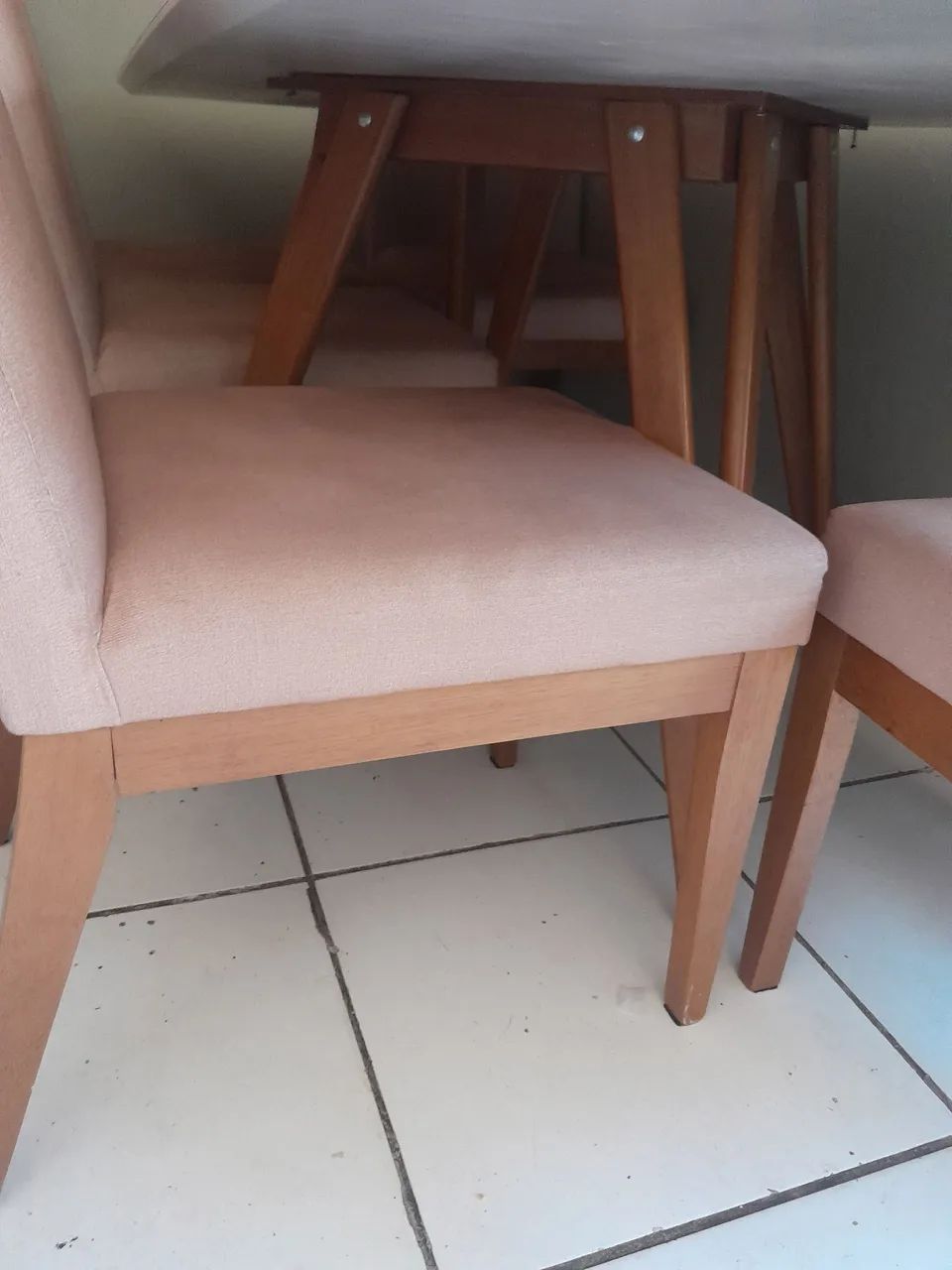 Vendo mesa 6 cadeiras  - Foto 3