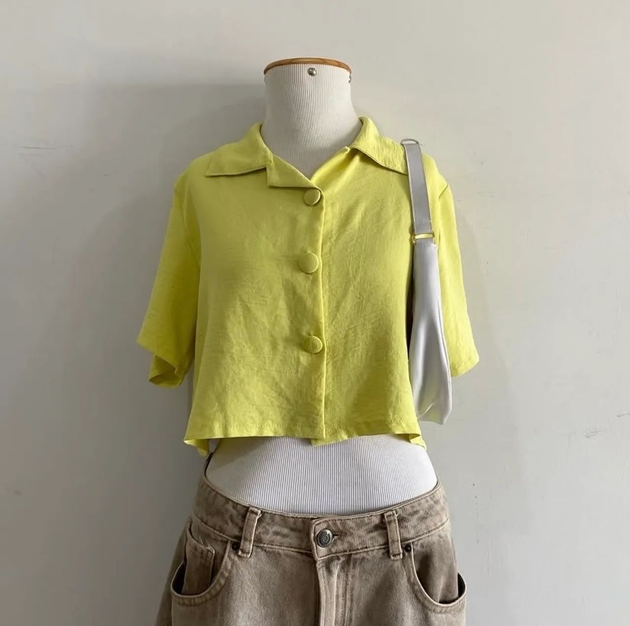 Camisa Cropped amarela