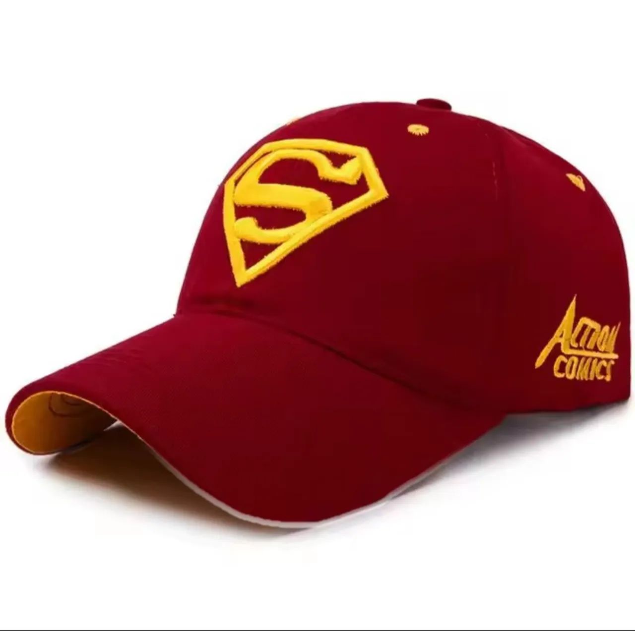 Boné Action Comics - Superman (Vinho, Logo Dourada)