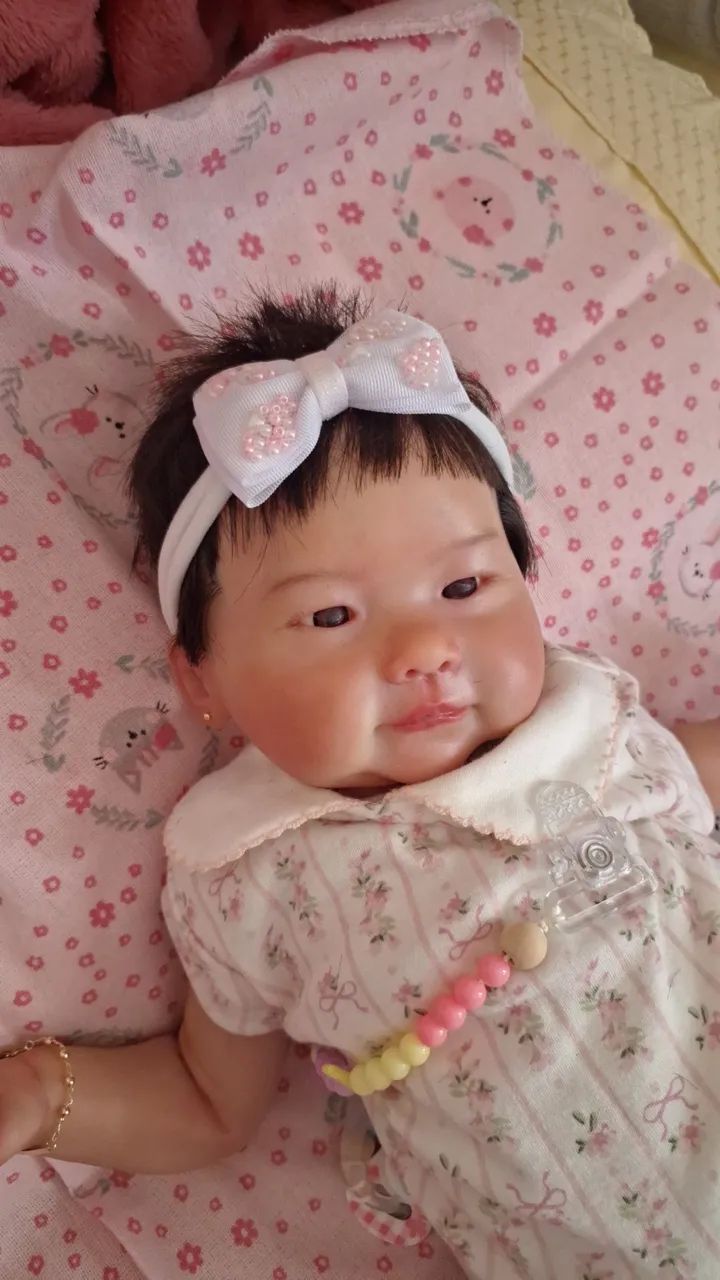Bebê Reborn Kit Cai Asiática 