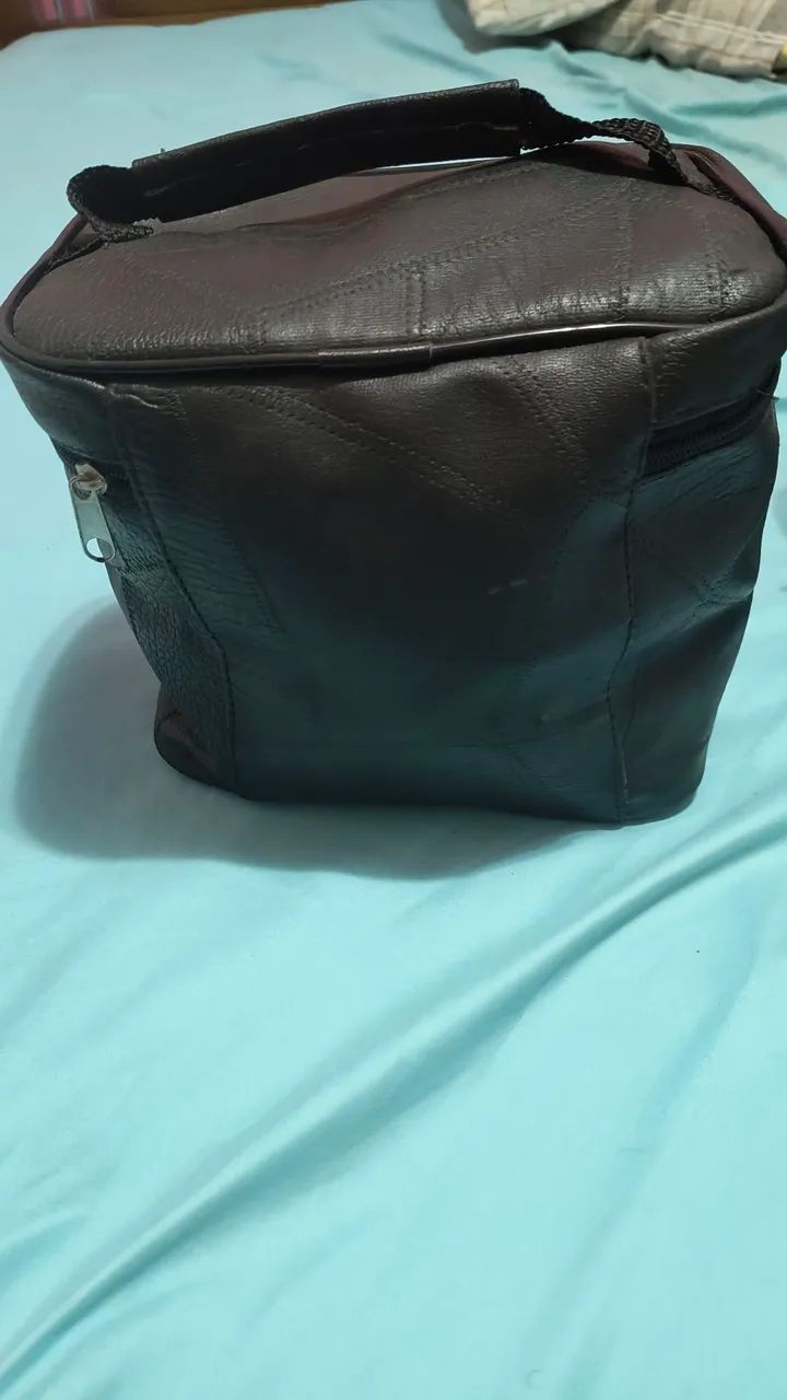 Vendo kit de bolsa e nécessaire, sou de Taubaté e não entrego  - Foto 2