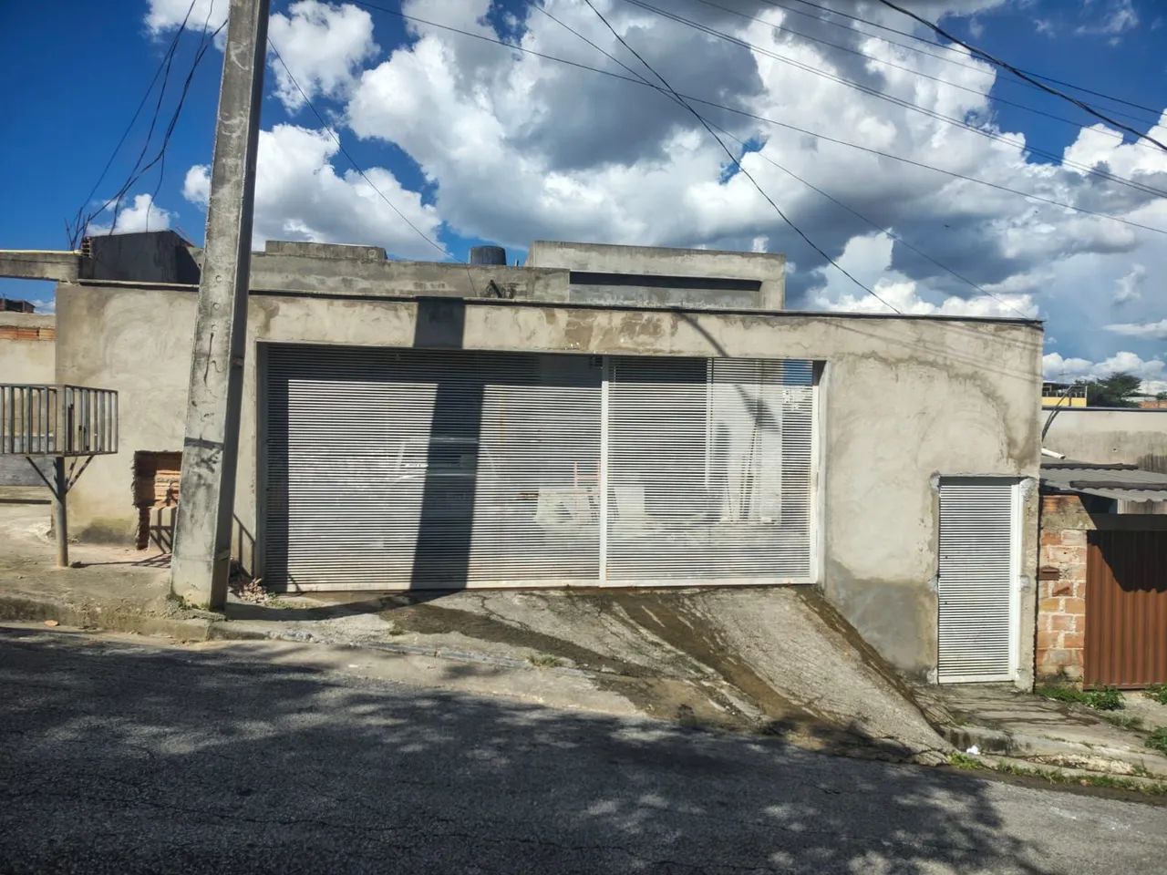 VENDO CASA EM FASE DE ACABAMENTO 