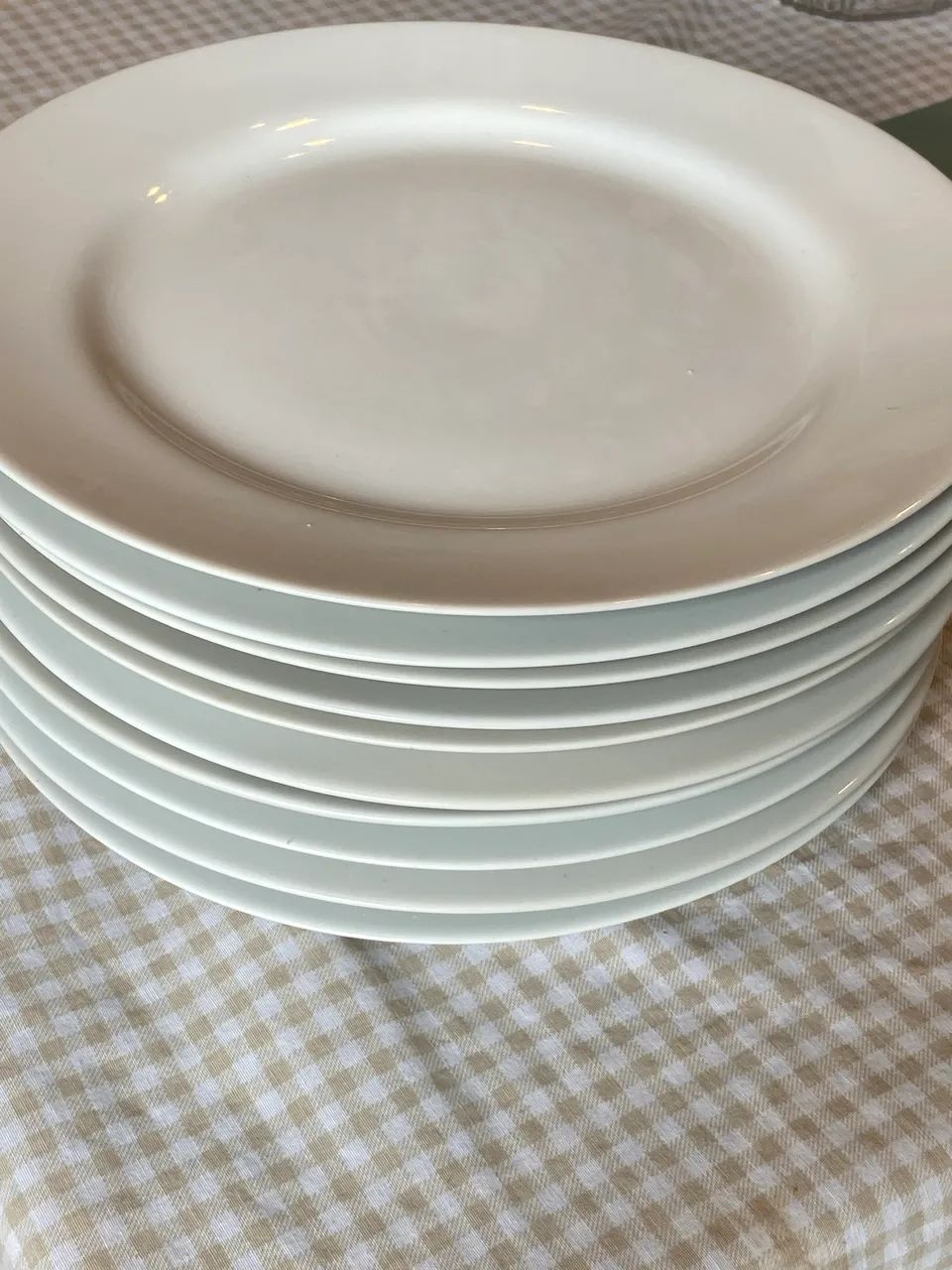Pratos lisos branco