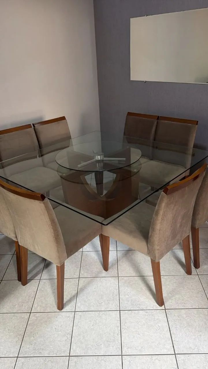 Mesa de jantar oito lugares