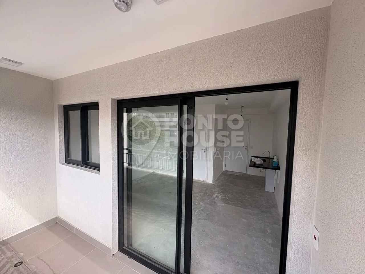 Studio à venda, 28m², ao lado do metrô Saúde