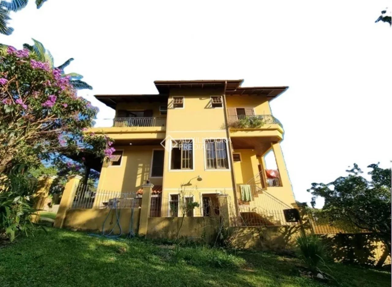 Casa a venda na Lagoa da Conceição, com 295 m² privativos, estilo clássica - Foto 4