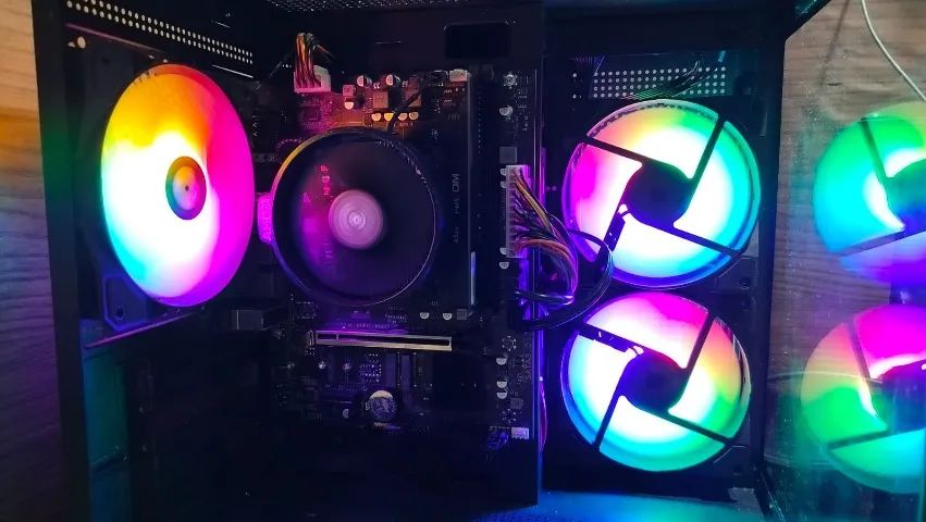 PC GAMER Ryzen 5 5600GT + 8Gb Ram  - Foto 3