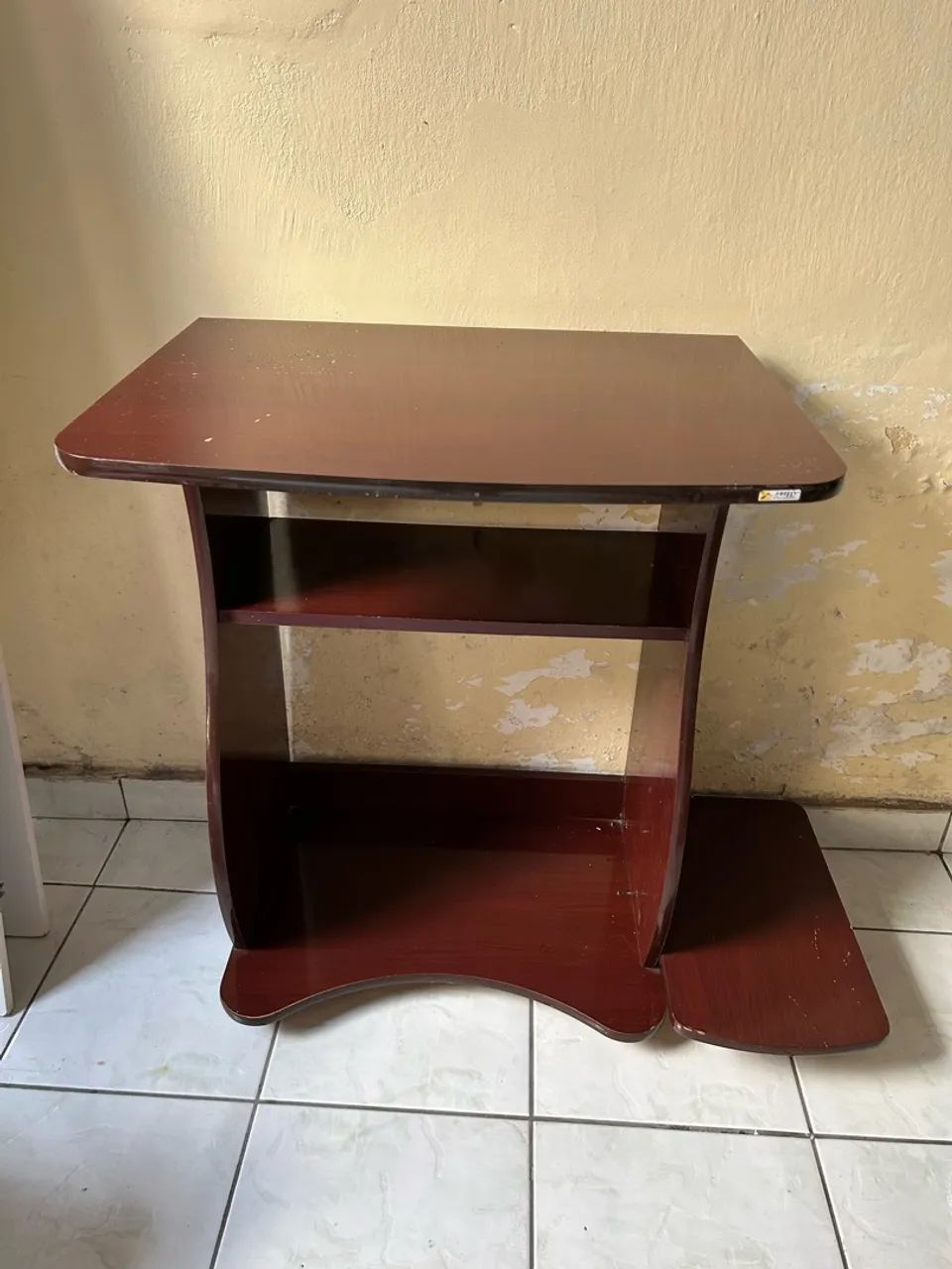Mesa de Computador/Escrivaninha Compacta Mogno