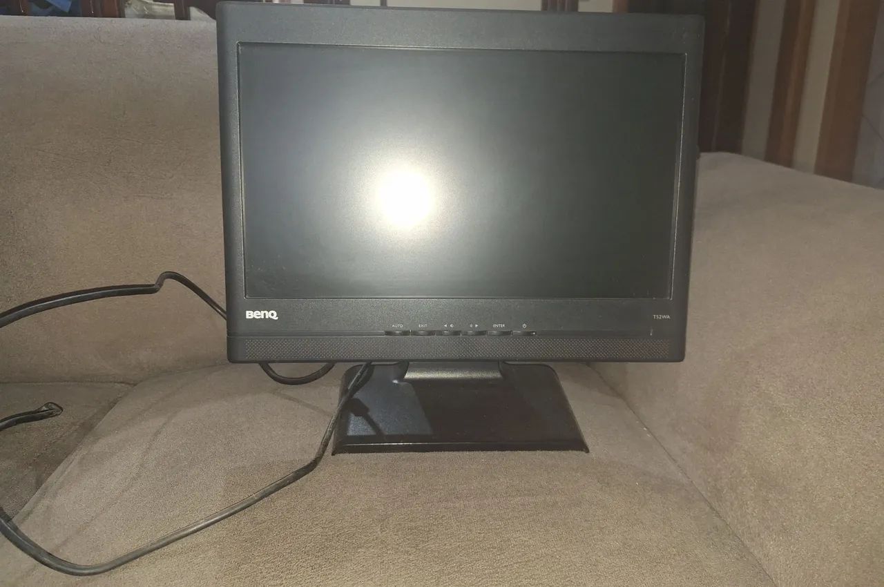 MONITOR  BENG LCD