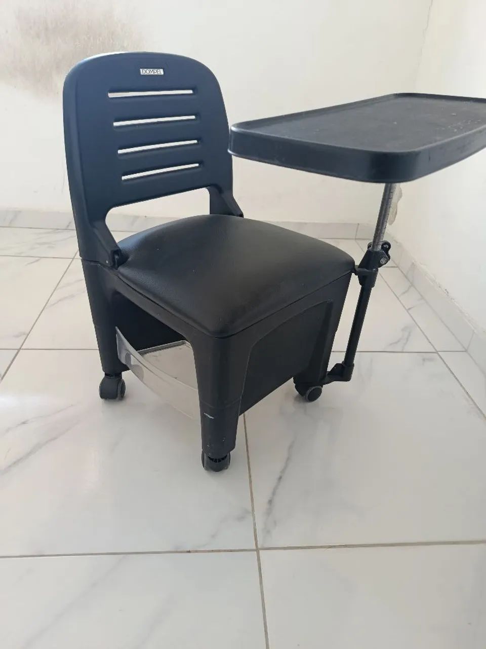 Cadeira manicure ciranda Dompel