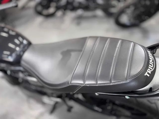 TRIUMPH SPEED 400 2025 - Foto 3