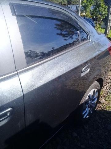Porta traseira esquerda chevrolet prisma 2017 sem acessórios original