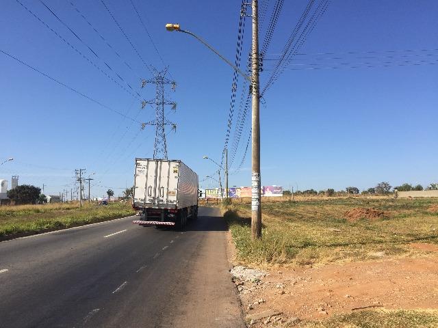 Área no Anel Viário, 10,071M², em frente ao Condomínio Jardins Madri - Foto 4
