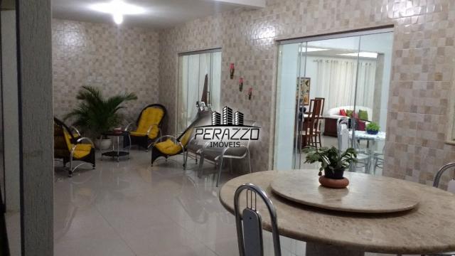 Ampla casa com 3 suítes, em excelente condomínio ( privê) - Foto 2