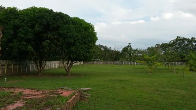 Cód. 016 - Sítio 5.500m², com casa Sede, campo de futebol e poço artesiano - Foto 2