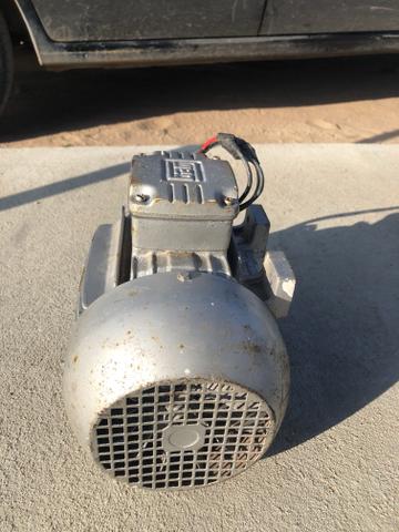 Motor trifásico Bitoneira ou máquinas de padaria - Foto 4